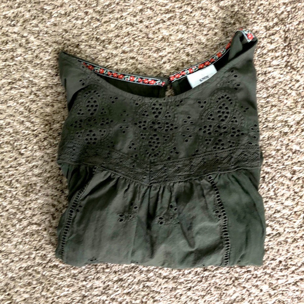 Crocheted long sleeve top